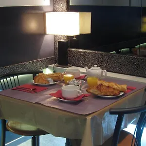 Camelia Hotel Paris